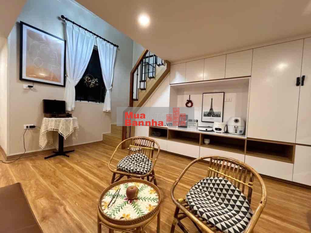 🌟 Nhà đẹp phố Hàng Bồ – 30m² x 3 tầng – Sổ đỏ chính chủ – Vị trí không