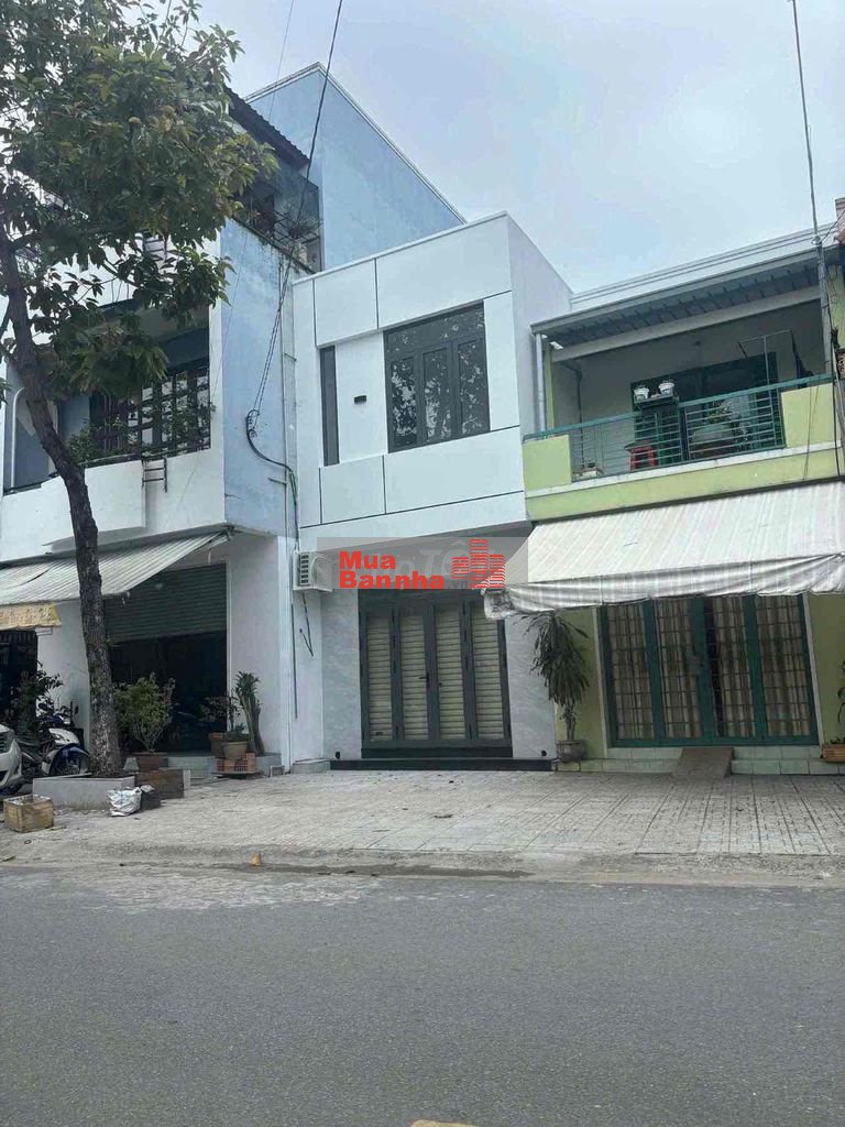 BÁN NHÀ MẶT TIỀN MỚI 100% NGAY TRUNG TÂM BIÊN HÒA.