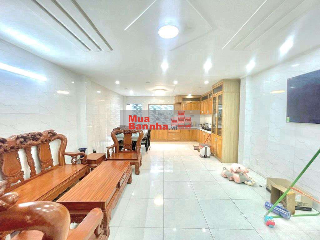 MẶT TIỀN Q8, (5x24) VUÔNG VỨC, Ô TÔ VÀO NHÀ, TẶNG FULL NỘI THẤT XỊN