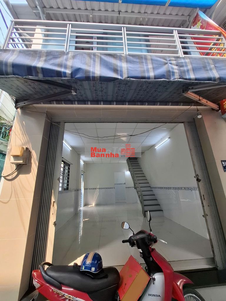 Nhiệt Bán Nhà TânPhú 3,xTỷ DT 3.99x10 Nở Hậu Gần Sân Bay TSN–Nhà Ga T3