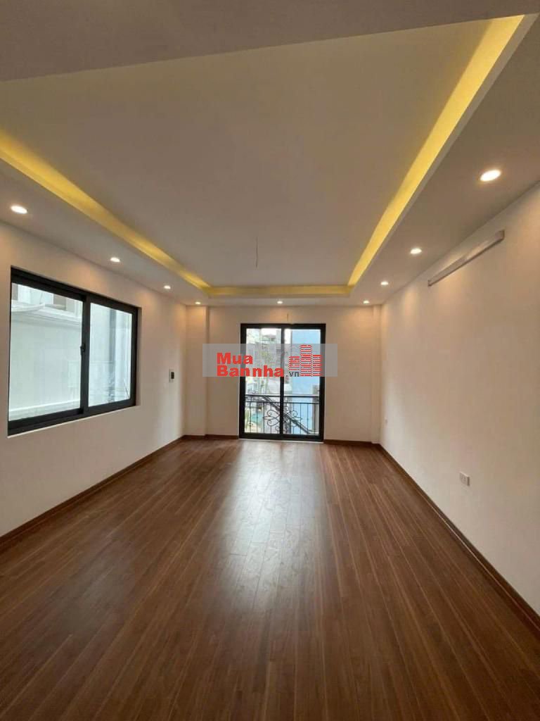 SÁT PHỐ – Ô TÔ 7 CHỖ ĐỖ CỬA – NHÀ MỚI TINH 5 TẦNG – Ở LUÔN