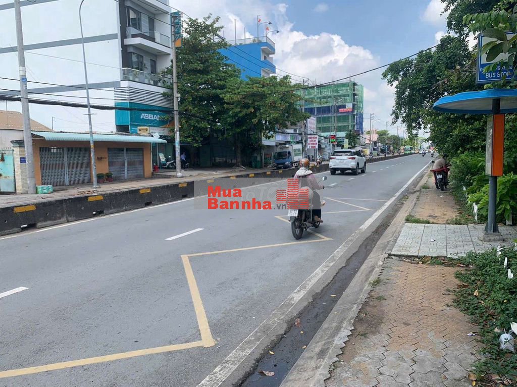 Bán nhà cấp 4 Mặt Tiền đường Nguyễn Hữu Trí