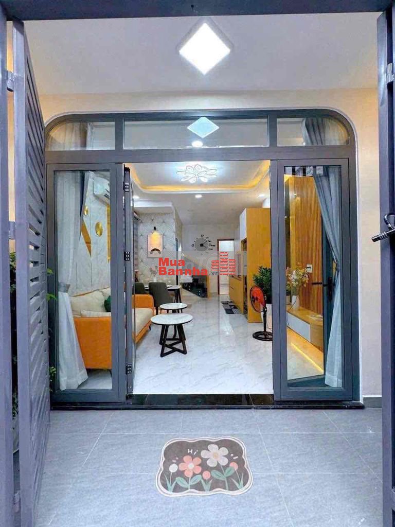 Cần Bán Nhà Sổ Chung Ngay Giáp Ngã 4 Ga 2Pn Đường Xe Hơi