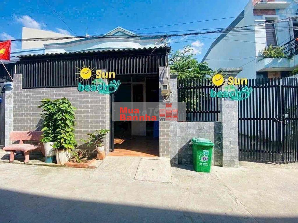 Nhà( 90m2 ) 2 mặt tiền thông số cực kì đẹp hẻm xe hơi Đường 160