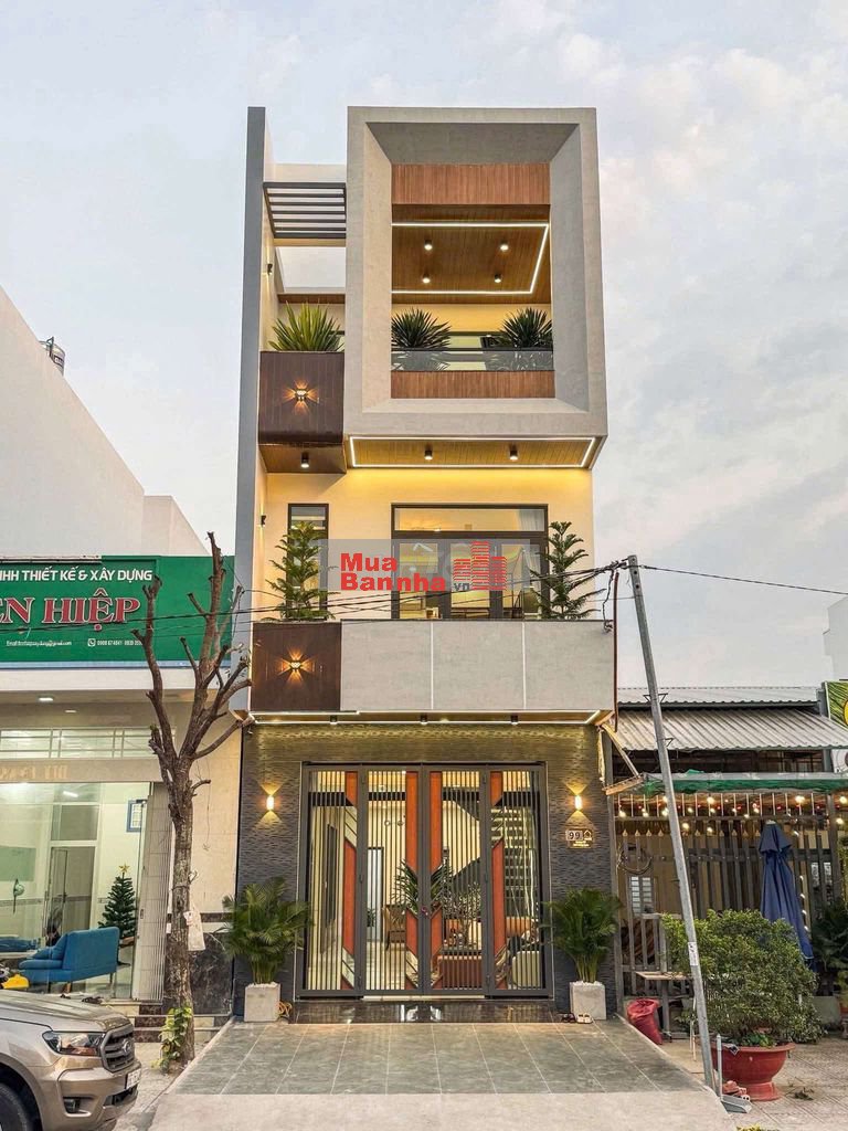 NHÀ MỚI ĐẸP - VỊ TRÍ ĐẸP D7, KDC HỒNG LOAN - GIÁ 6TY300 TL