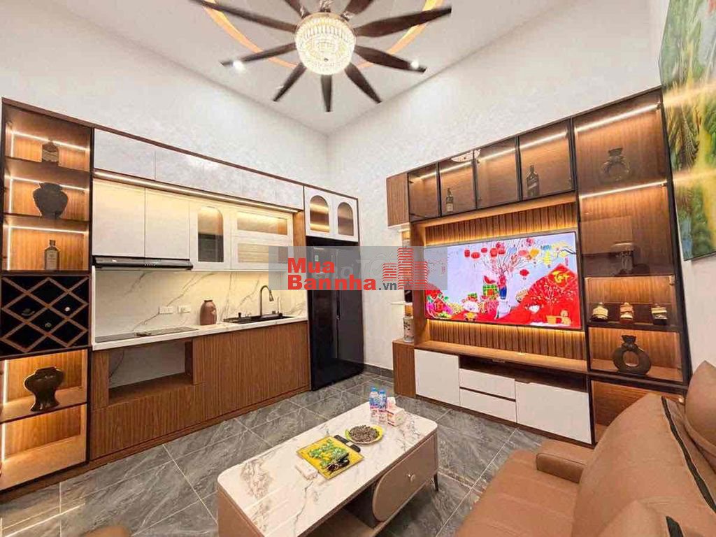 MINH KHAI - HAI BÀ TRƯNG 39m x 5 tầng x mt 4.3 - 8.2tỷ LÔ GÓC