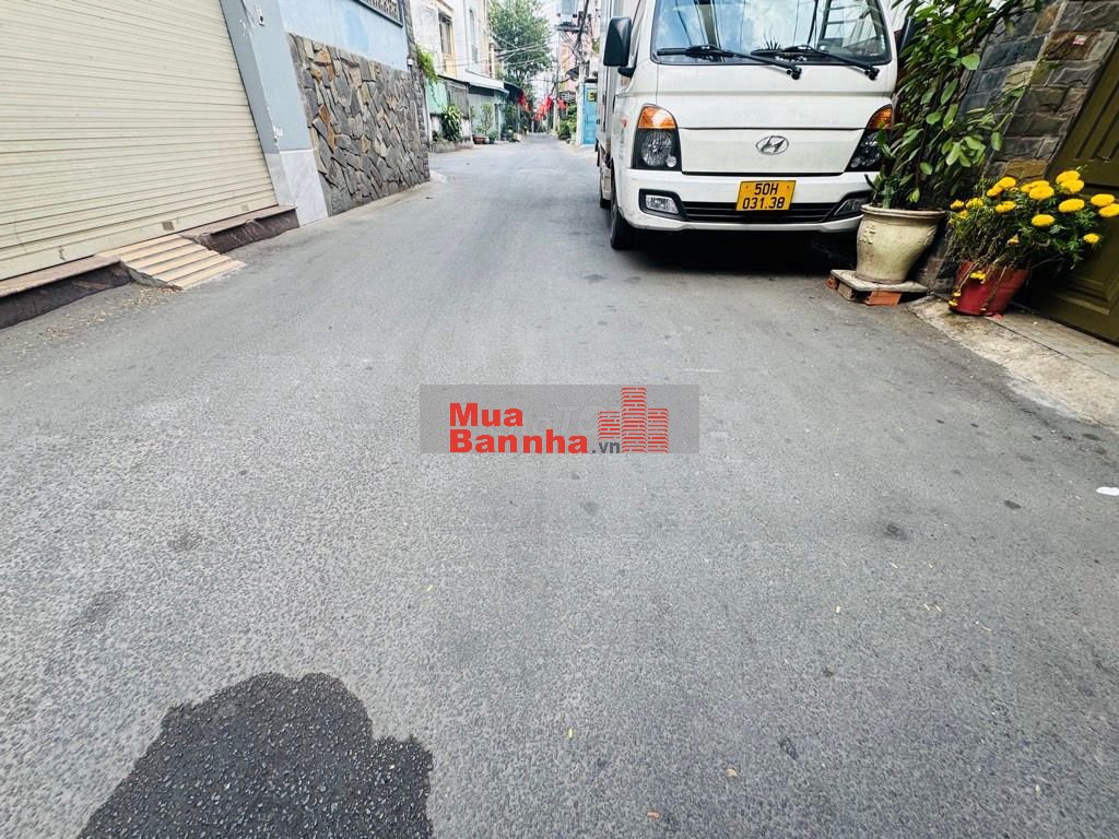 Bán nhà hẻm cao ráo sạch sẽ sát mặt tiền mua vào ở ngay t