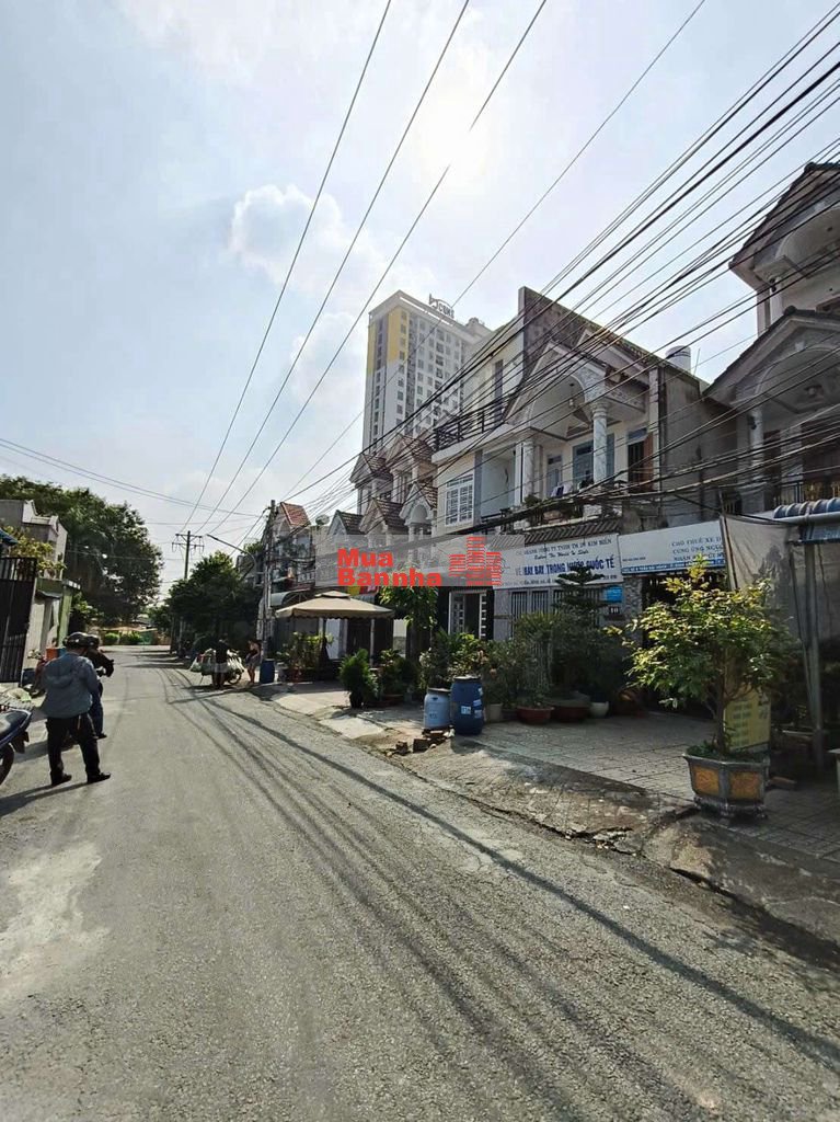 Cần Bán Nhà Mặt Tiền Ngay Cạnh Quốc Lộ 1K Dĩ An