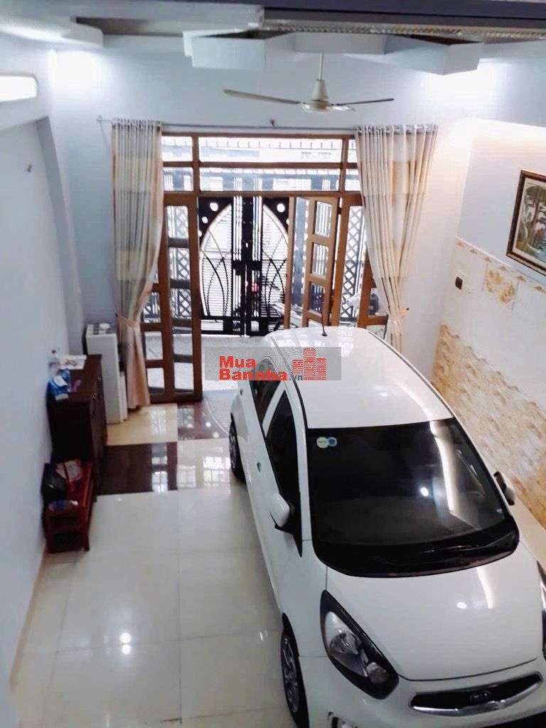 BÁN NHÀ 4 TẦNG,XE HƠI VÀO NHÀ, ĐƯỜNG HUỲNH TẤN PHÁT Q7,DÒNG TIỀN 36 Tr