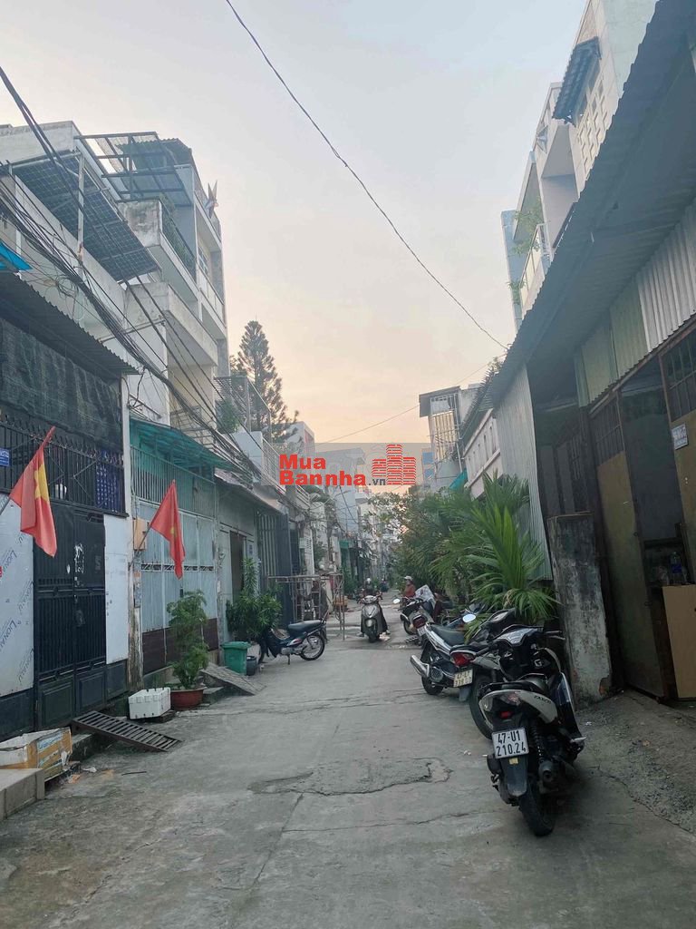 NHÀ HXH NGUYỄN VĂN QUÁ P. ĐHT-Q.12 4,9 TỶ