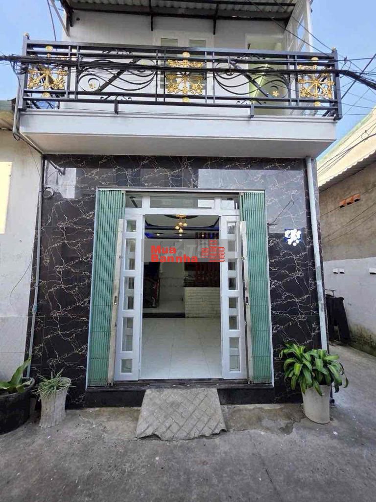 Nhà mới ở liền hẻm xe hơi sổ hồng