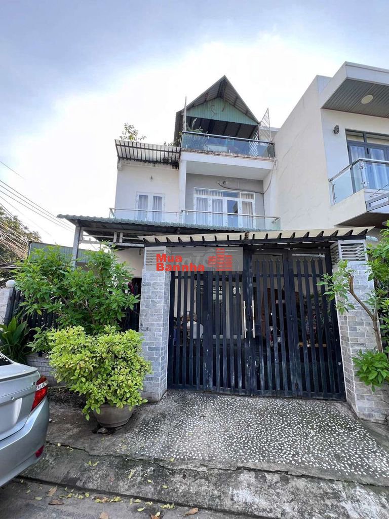 BÁN CĂN NHÀ 1 TRỆT 1 LẦU CÁCH SIÊU THỊ BigC 500 MÉT , 10×14 ĐƯỜNG 7M