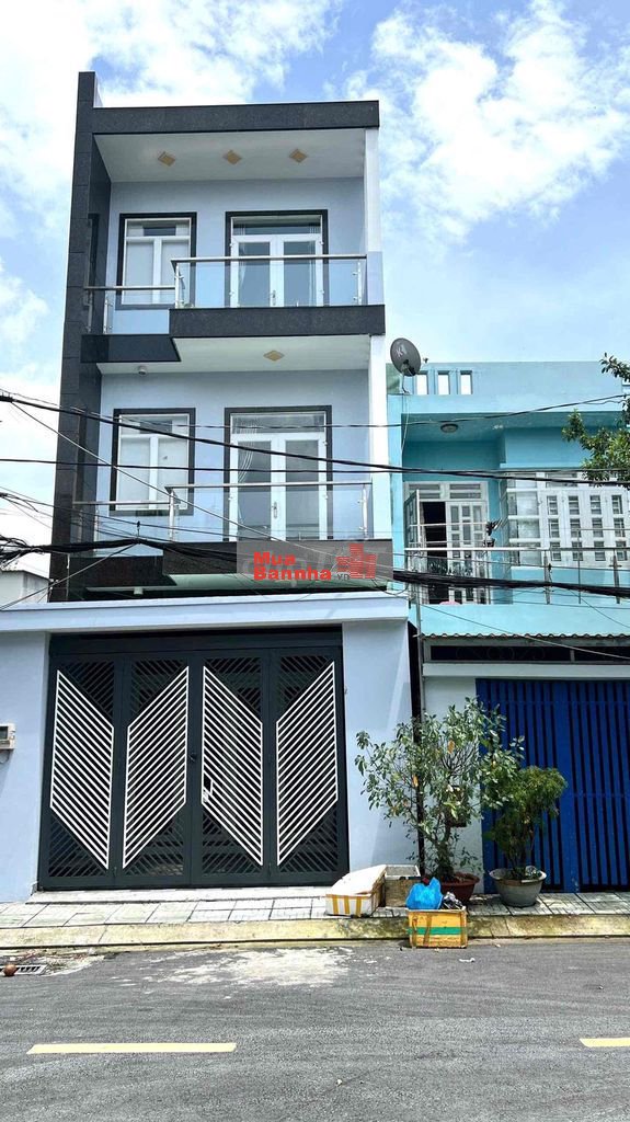 BÁN NHÀ 3 TẦNG, MT HẺM 9M, 90m2, LÊ VĂN LƯƠNG, NHÀ BÈ