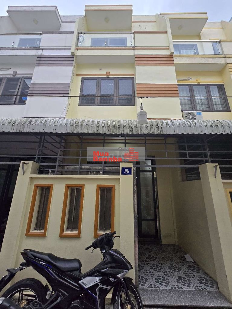 Bán nhà khu vự đường Kênh