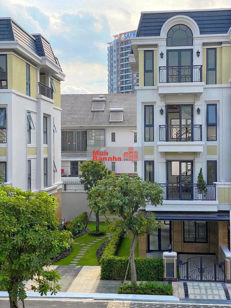 Chính chủ bán nhà phố The Classia 5x18m. Nhà thô. Giá tốt trong dự án.