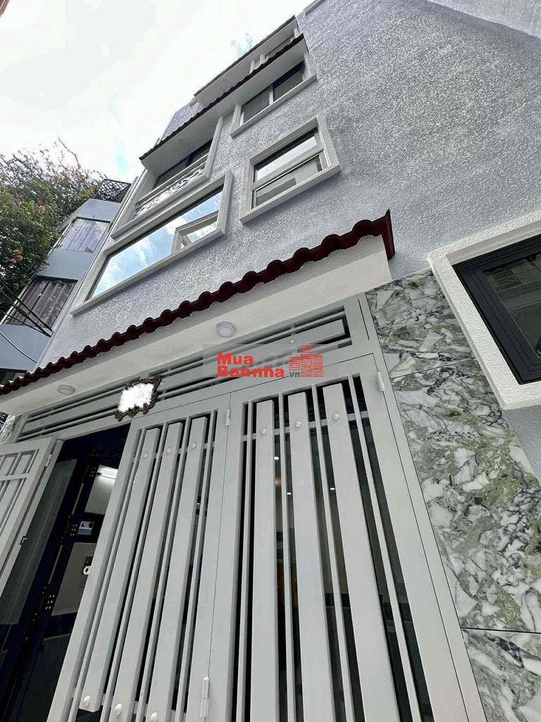 Nhà mới 6,3x8m 4pn Trần Quang Diệu, Q3