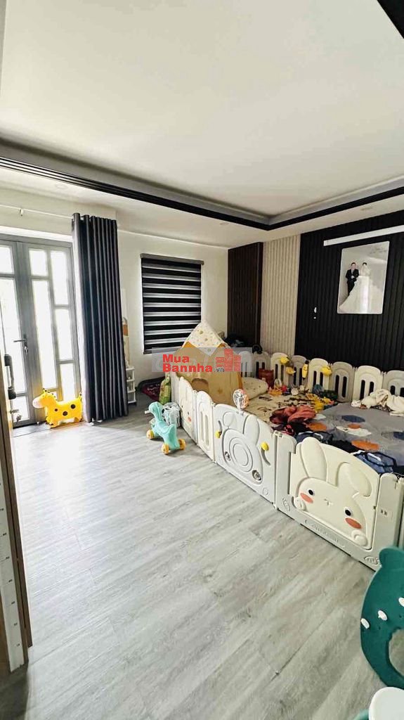 Nhà mặt tiền 80m2,đường số5 ,phường Bình hưng Hoà tphcm