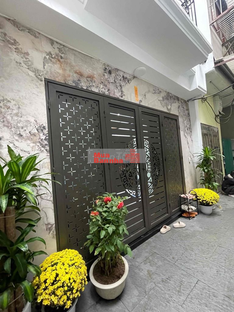 Nhà phố trung tâm Cầu Giấy - Khúc Thừa Dụ