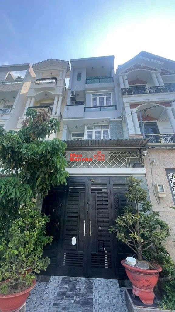 Chủ cần bán gấp nhà 4 tầng, ngay cổng Vạn Phúc, 70m2, xe tải