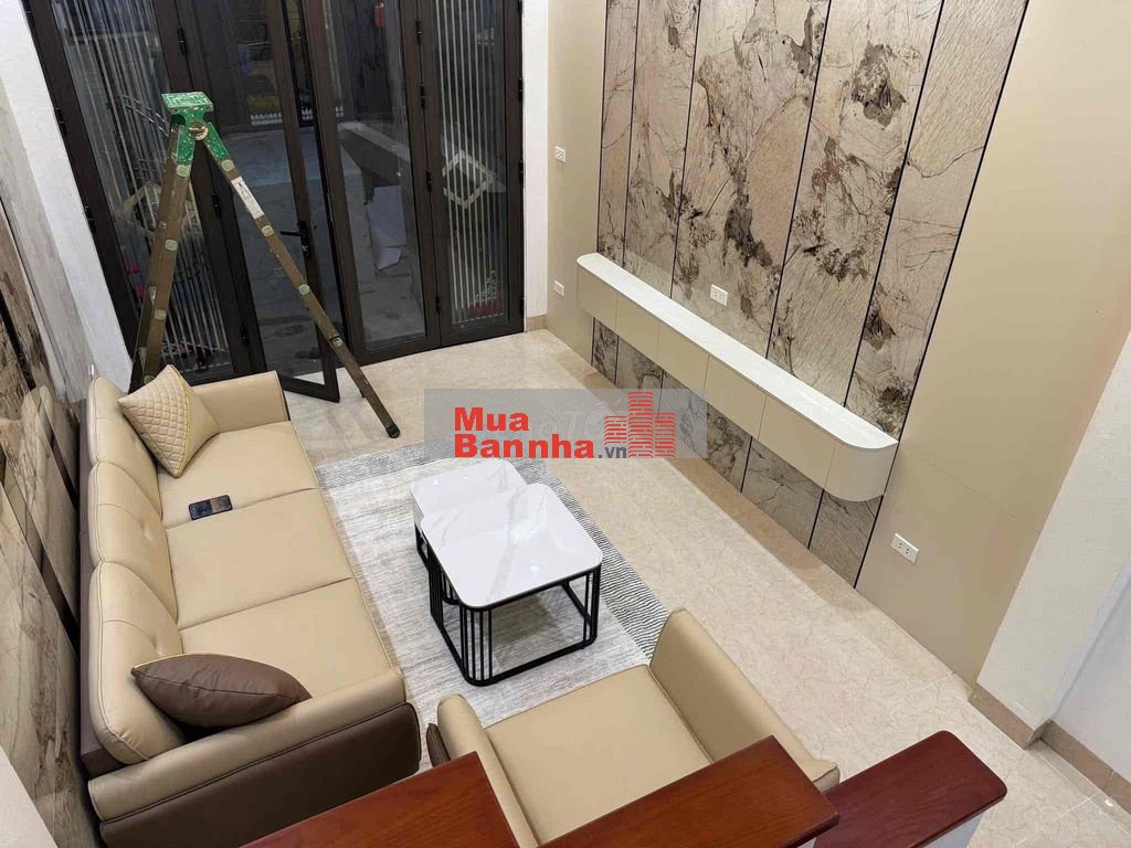 Cực Hiếm! Khâm Thiên, ba gác đỗ cửa, lô góc 3 thoáng, 20m ra ô tô, 35m