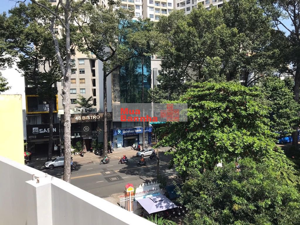 NHÀ ĐẸP TRUNG TÂM Q5 – 3 TẦNG, SÂN THƯỢNG VIEW THÀNH PHỐ – CHỈ 5,2 TỶ