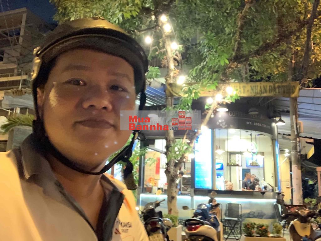 CĂN GÓC HIẾM-LÝ CHIÊU HOÀNG-SẴN DÒNG TIỀN-NGANG hơn 8m.