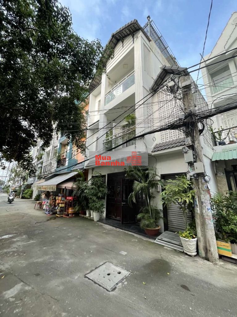 Bán nhà mặt tiền hẻm xe hơi tuyệt đẹp