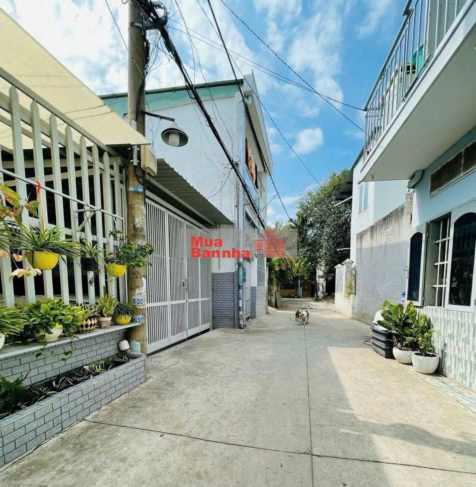 BÁN GẤP NHÀ TRƯỚC TẾT, HẺM XE HƠI ĐƯỜNG SỐ 8, NGANG 5,72M, NỞ HẬU 7.2M