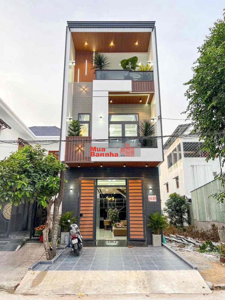 Bán nhà 1 trệt 2 lầu hướng Đông Nam- Kdc Hồng Loan