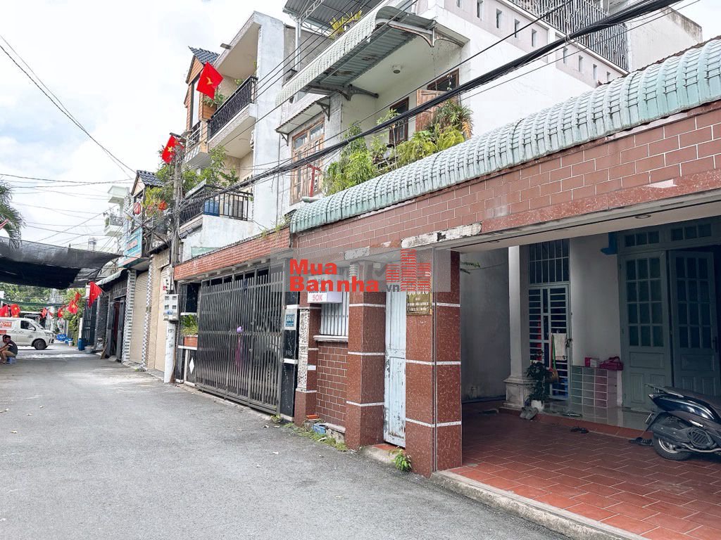 Nhà đẹp ngay khu GS18 Dĩ An.Sát đường Nguyễn An Ninh.Hẻm 8M