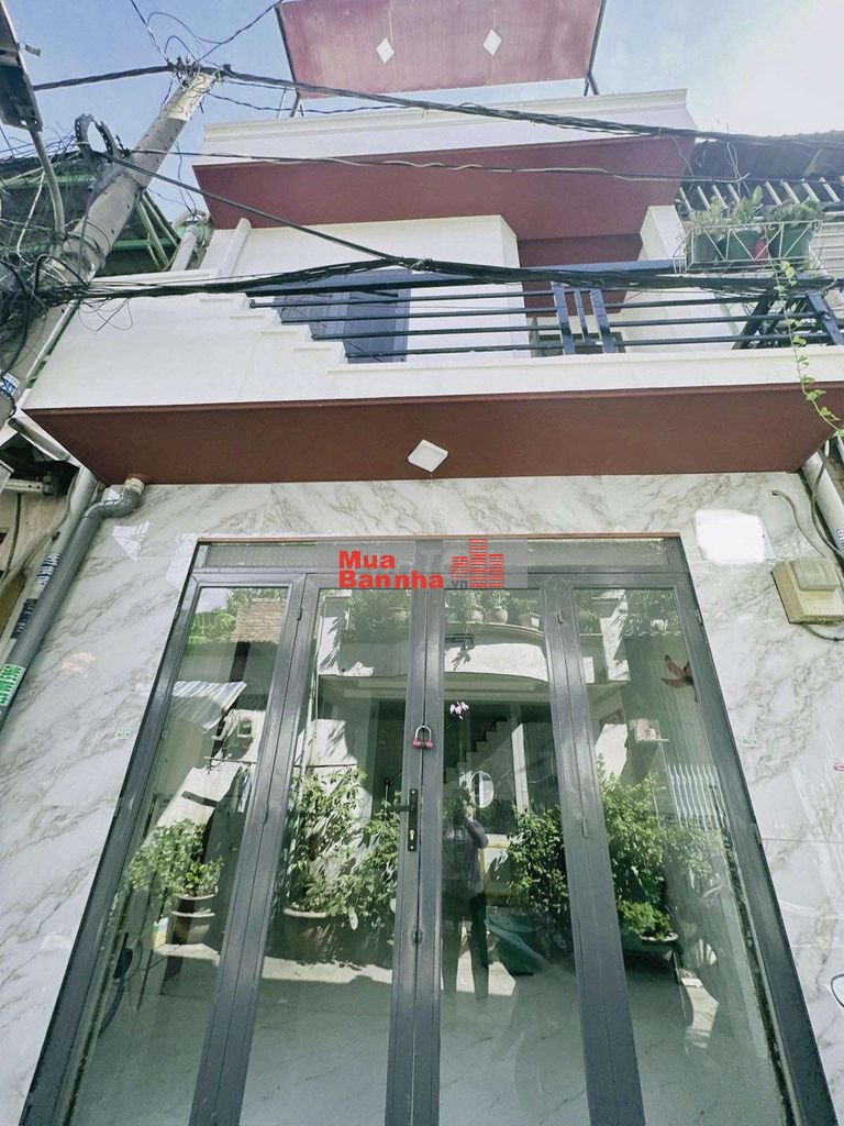 Bán nhà Lê Đình Cẩn Bình Tân nhà 3 tầng DT 4mx8m giá 4,05 tỷ