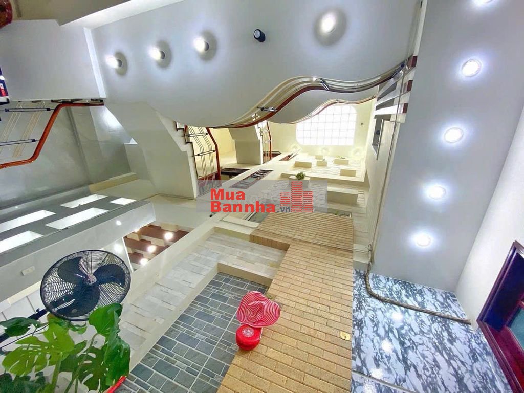 Chính chủ b.án nhanh 3 tầng Đinh Tiên Hoàng,DT106m² Hải Châu chỉ 5tỷx.