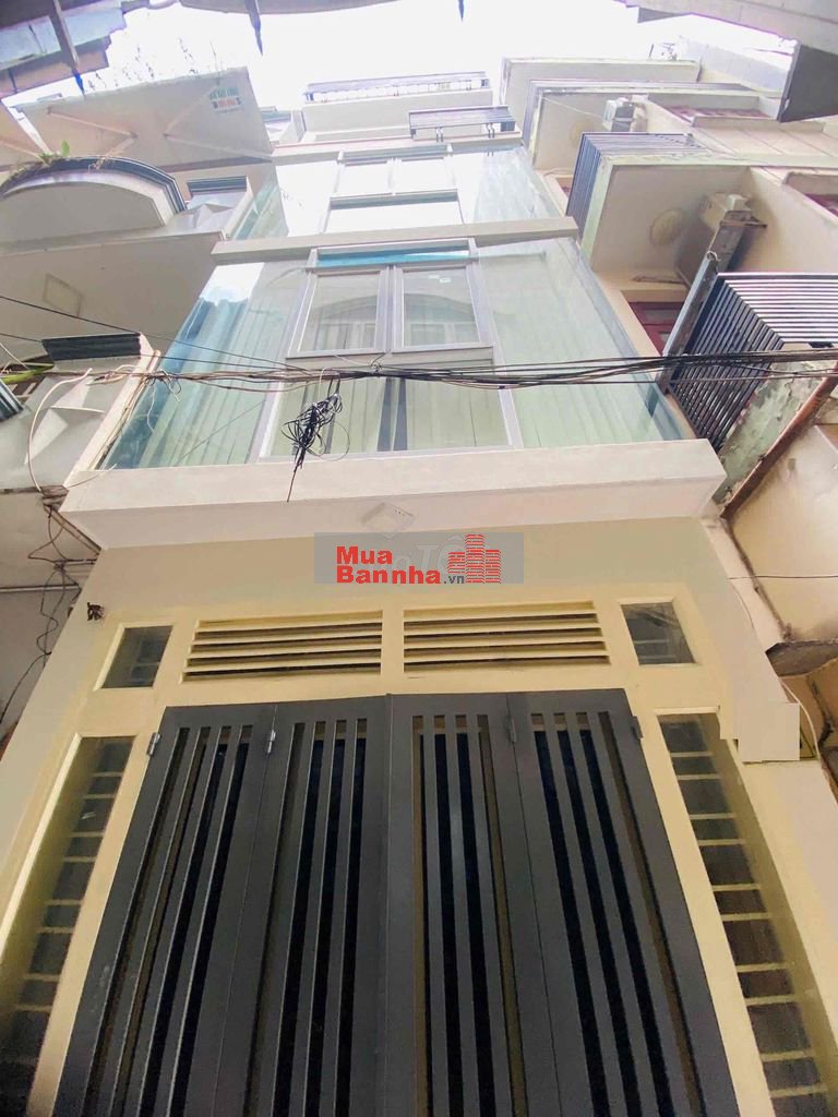 Nhỉnh 4 tỷ Nhà 5 tầng Quận 10 cách MT đúng 2 căn nhà, đầy đủ nội thất