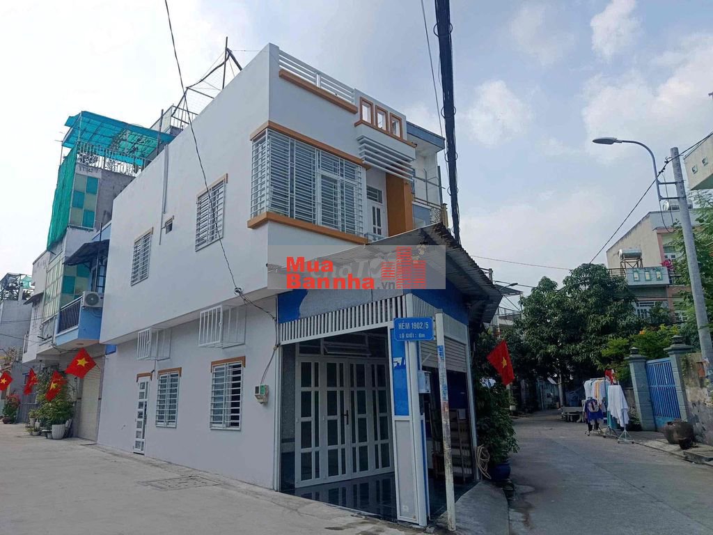 Nhà bán( MỚI) 2tỷ230góc 2 mặt tiền, cách mặt tiền dg 60m