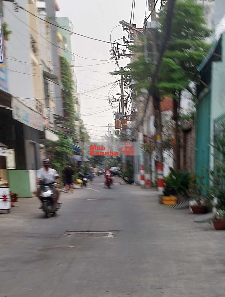 Xuất cảnh cần bán gấp lô đất diện tích lớn sát Chợ Trần Văn Quang.