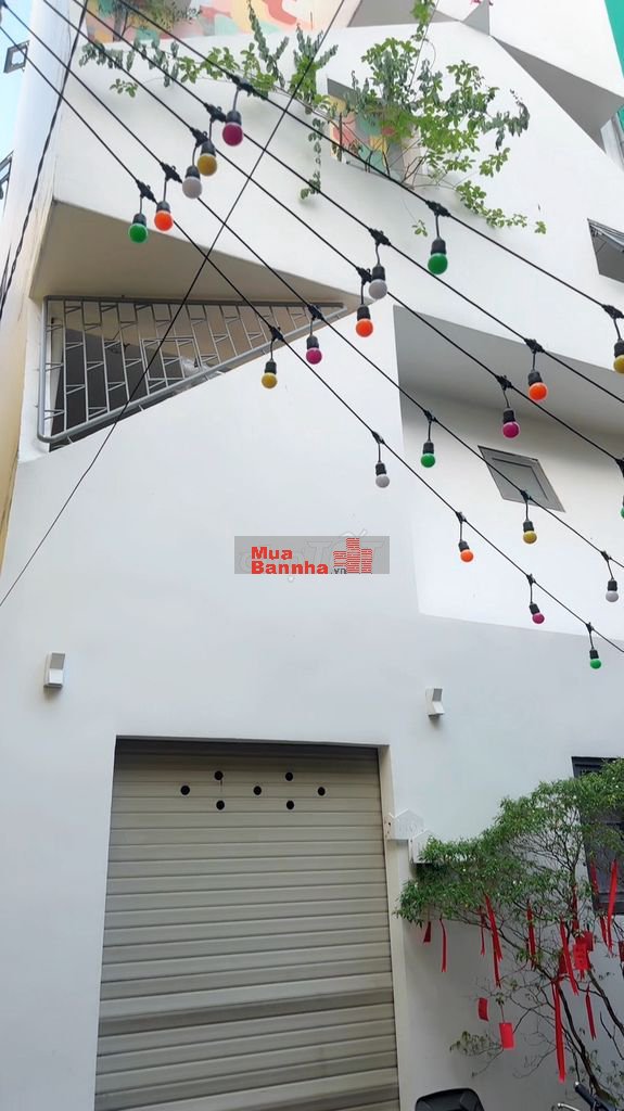 Nhà đẹp 5 tầng đoạt giải kiến trúc Q10 - Ga metro Hoà Hưng. Chỉ 6.7 tỷ