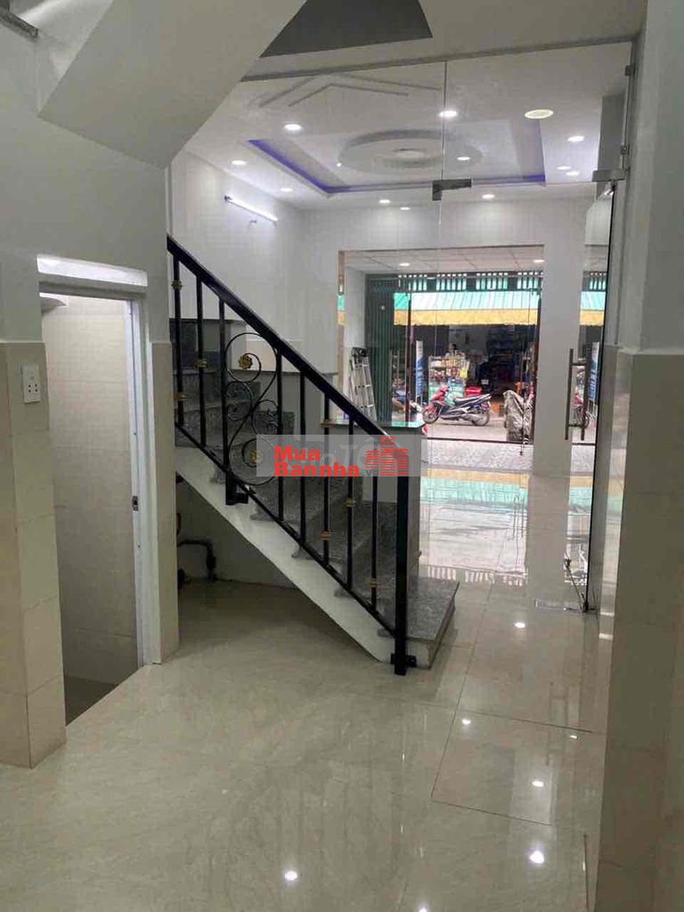 bán nhà MT Phùng tá chu. khu tên lửa, 3,6x12m, 2 tấm giá 5.985tỷ