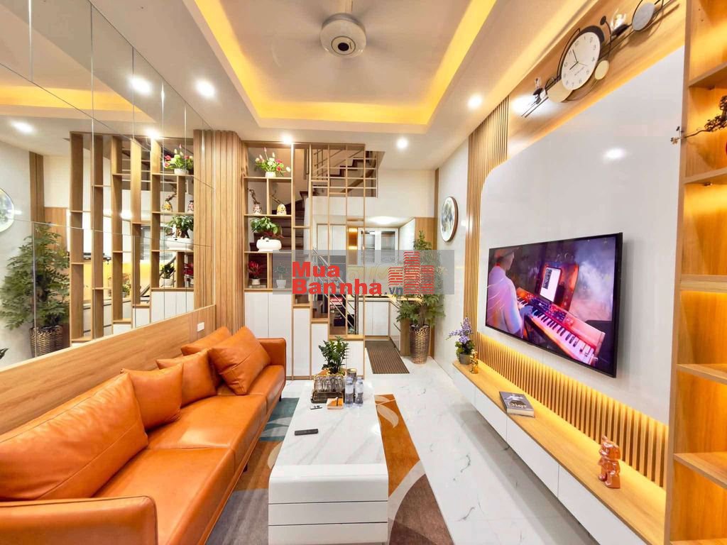 Thật 100!Phố Kim Mã, lô góc, ngõ thông, gần phố, ở sướng, giá đầu tư