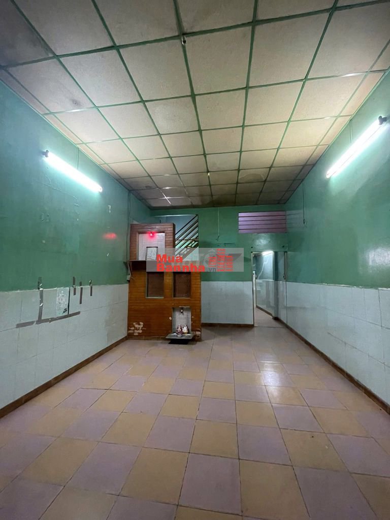 Bán gấp nhà Phường Tân Sơn Nhì : 4,5 x 12 M đúc lửng vị trí đẹp