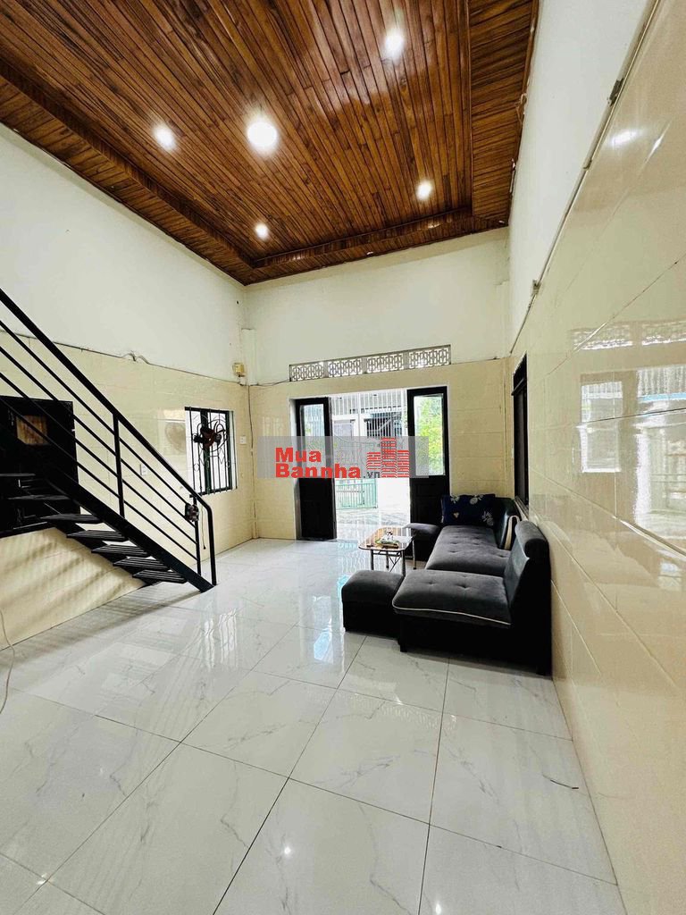 nhà hẻm ô tô 101m2. nội thất cơ bản dọn vào ở ngay