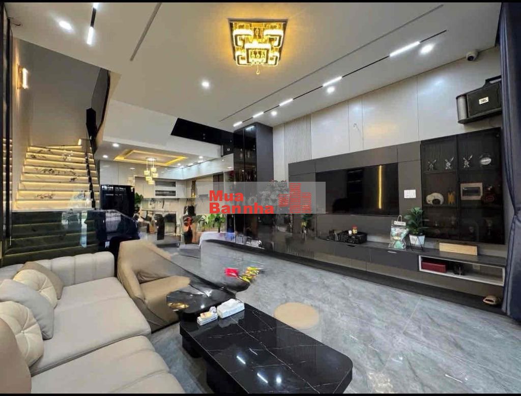 Nhà 3 tầng đường 7m5 vỉa hè 4m, đường CỒN DẦU, Hoà Xuân, Đà nẵng ✔️