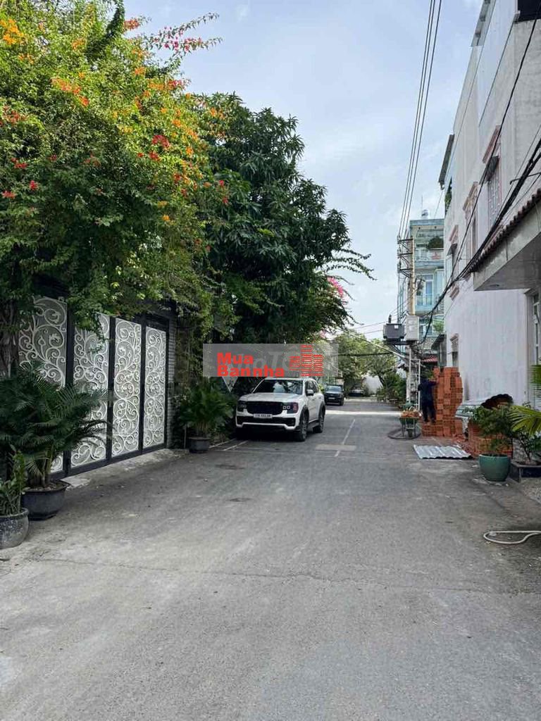 Bán nhà Tô Ký khu phố sang trọng siêu đẹp 8x20m 3 tầng