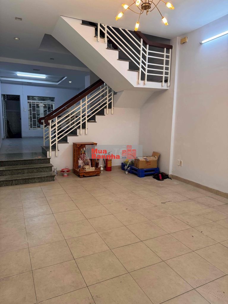 Hàng hiếm mặt tiền đường đôi Q8- không có căn thứ hai