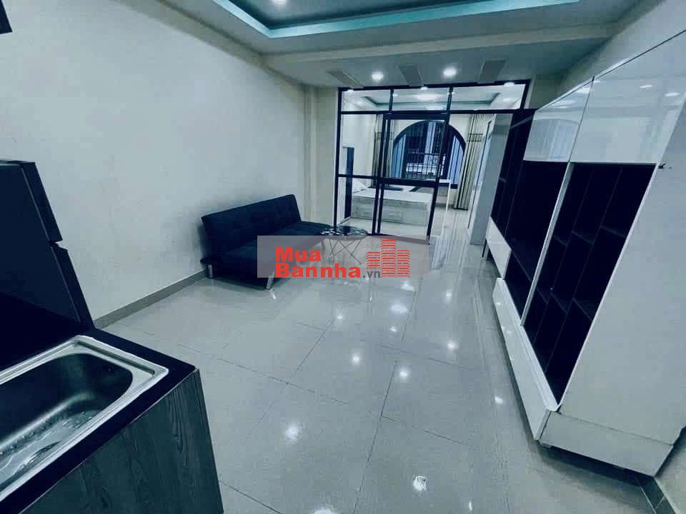 CHDV DÒNG TIỀN - 5 TẦNG THANG MÁY - TRUNG TÂM QUẬN 1.