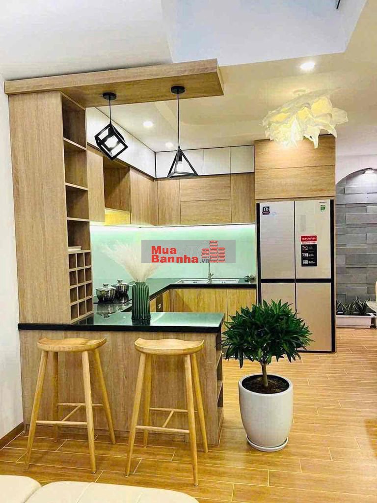 cần bán nhà kiệt ô tô nguyễn phước nguyên