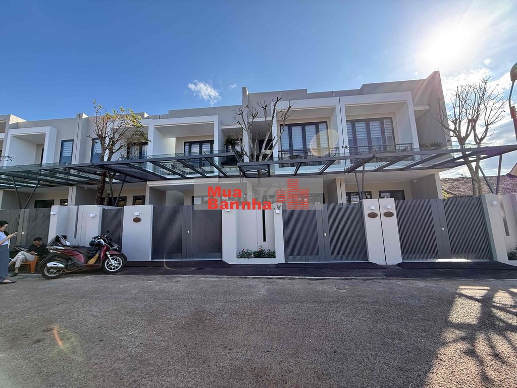 DÃY 8 CĂN LIỀN KỀ ĐƯỜNG H THÔN 2 CHÂU SƠN