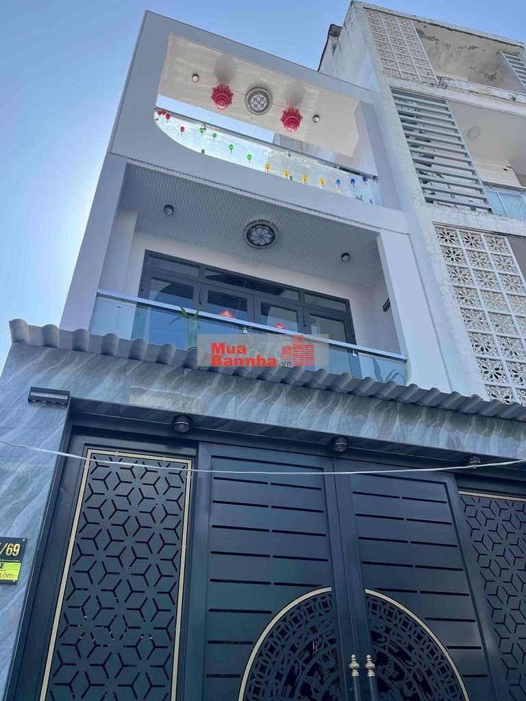 Ngay Cư Xá Phú Lâm B - Khu ẩm thực - 4X22 - 3 Tầng - Xe hơi đậu cửa