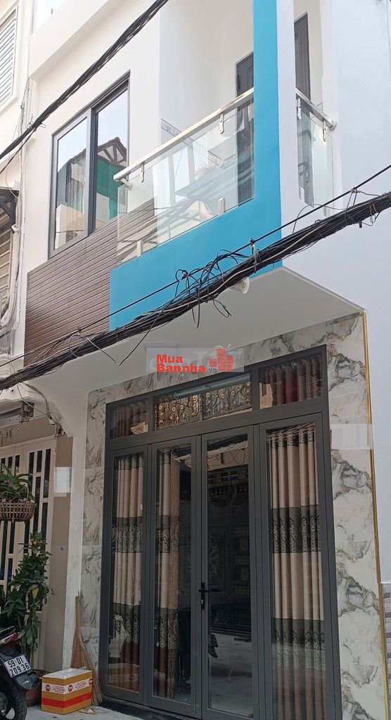 Nhà 3 tầng ô tô đỗ cửa, gần Sacombank Lạc Long Quân, Tân Bình.