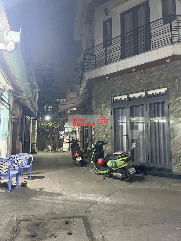 BÌNH THẠNH-HXH-NHÀ CĂN GÓC 3 TẦNG BTCT (3,9m x 7,5m)-NHỈNH 4 TỶ TL