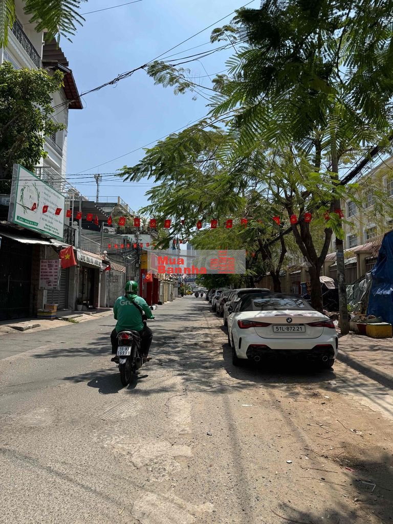 Bán Nhà 2 Tầng - Quận 7 - Gốc Thoáng - 60/ Lâm Văn Bền - 30M Ra Xe Hơi